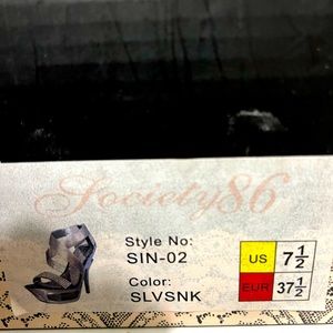 Society86 7.5 stilleto heels w rhinestone straps platform silver